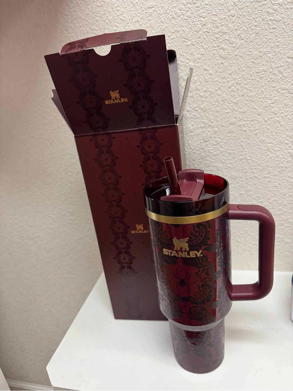 Stanley Bordeaux lace Burgundy Insulated Tumbler with Handle 40 oz Halloween